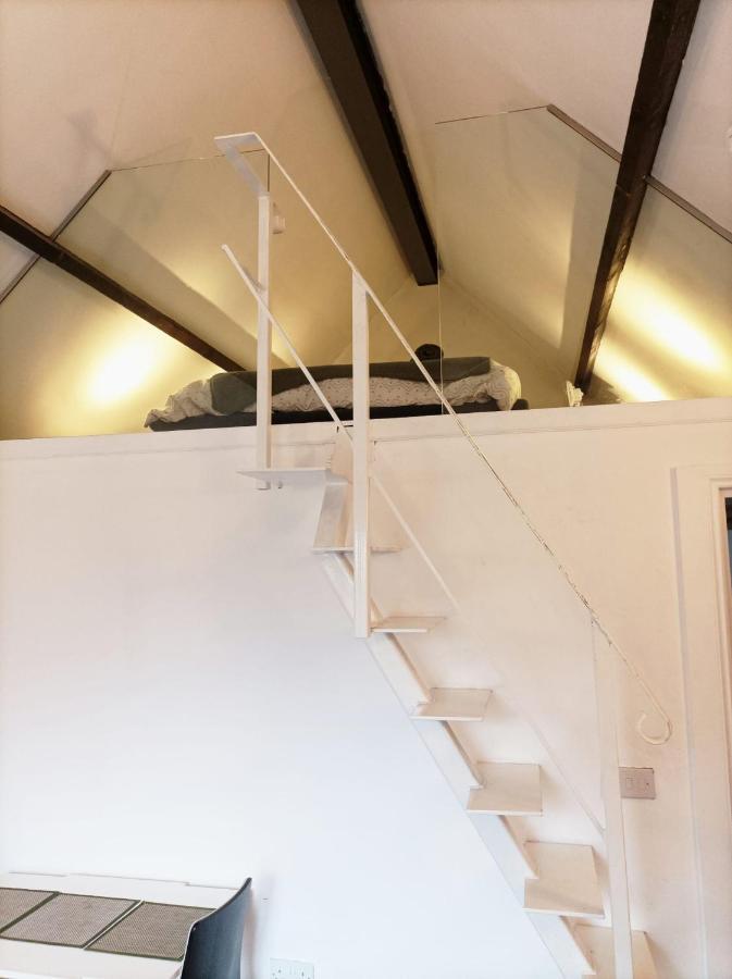 Mezzanine Style Studio Apartment 8 London Luaran gambar
